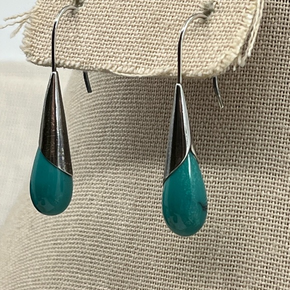 Vintage 925 Sterling Silver and Turquoise Teardrop Earrings - Picture 5 of 12